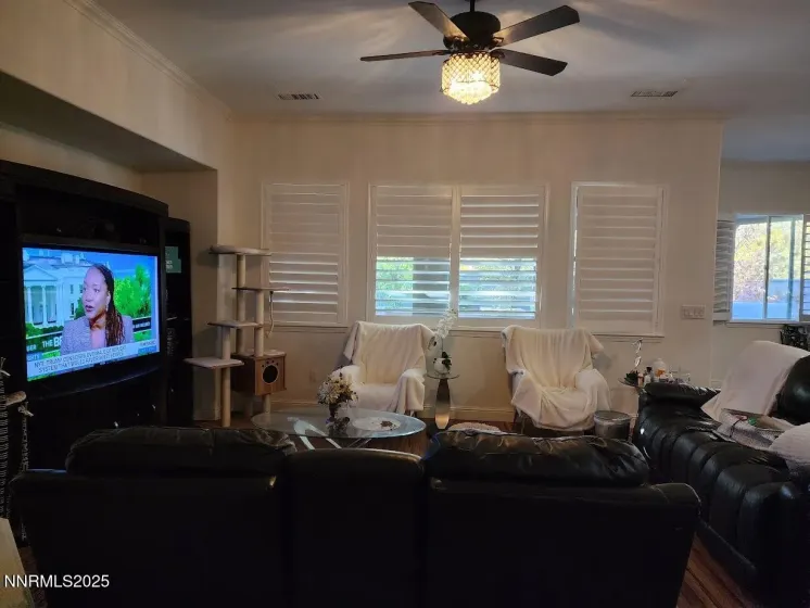 4995 Wine Cellar, Sparks, Nevada 89436, 4 Bedrooms Bedrooms, ,3 BathroomsBathrooms,Residential,Residential,Wine Cellar,250057295