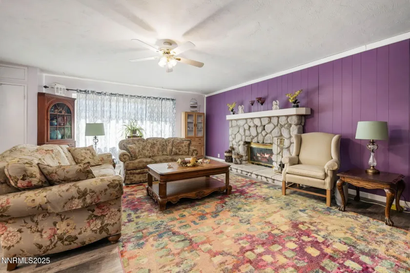 460 Overland, Carson City, Nevada 89701, 3 Bedrooms Bedrooms, ,3 BathroomsBathrooms,Residential,Residential,Overland,250057299