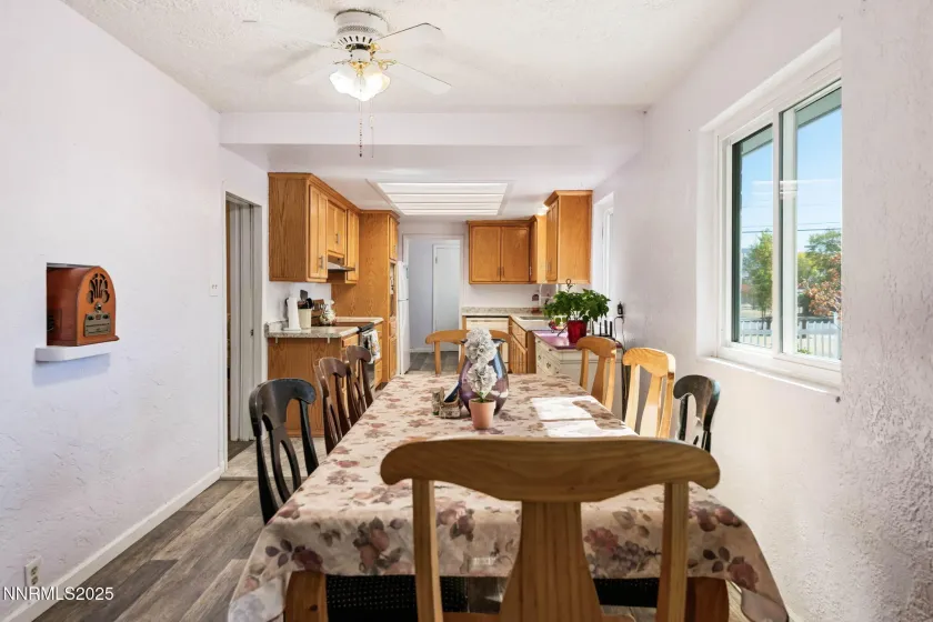 460 Overland, Carson City, Nevada 89701, 3 Bedrooms Bedrooms, ,3 BathroomsBathrooms,Residential,Residential,Overland,250057299