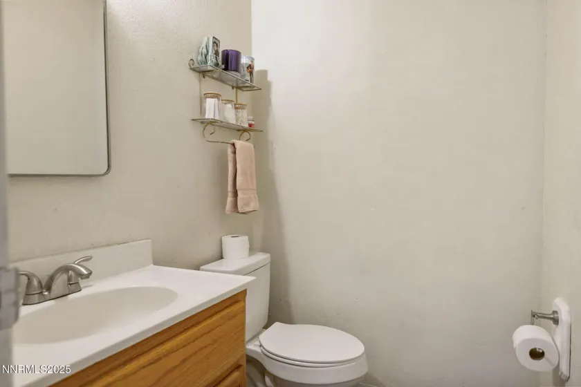 460 Overland, Carson City, Nevada 89701, 3 Bedrooms Bedrooms, ,3 BathroomsBathrooms,Residential,Residential,Overland,250057299