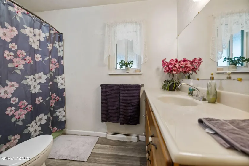 460 Overland, Carson City, Nevada 89701, 3 Bedrooms Bedrooms, ,3 BathroomsBathrooms,Residential,Residential,Overland,250057299