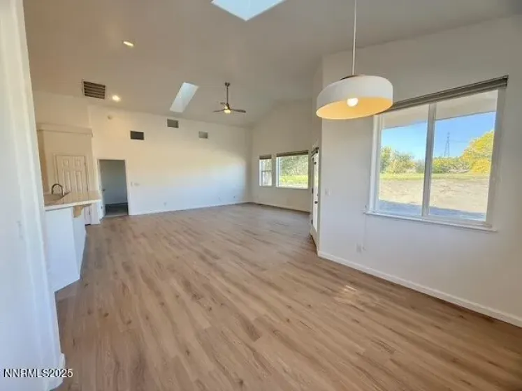 777 Divot, Fernley, Nevada 89408, 3 Bedrooms Bedrooms, ,3 BathroomsBathrooms,Residential,Residential,Divot,250057300