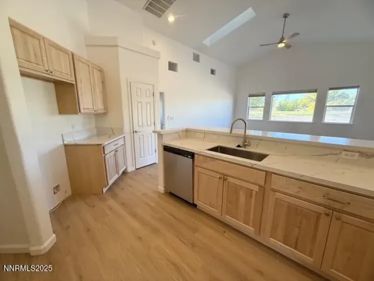 777 Divot, Fernley, Nevada 89408, 3 Bedrooms Bedrooms, ,3 BathroomsBathrooms,Residential,Residential,Divot,250057300