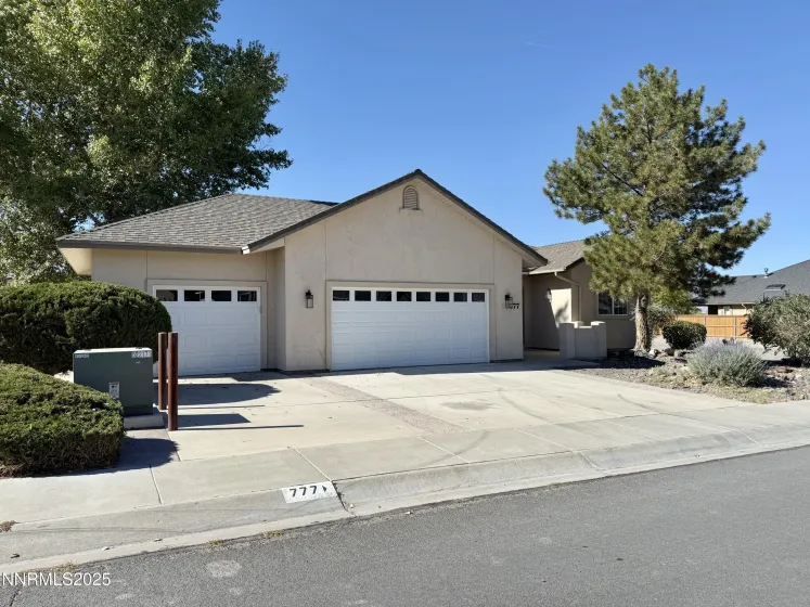 777 Divot, Fernley, Nevada 89408, 3 Bedrooms Bedrooms, ,3 BathroomsBathrooms,Residential,Residential,Divot,250057300