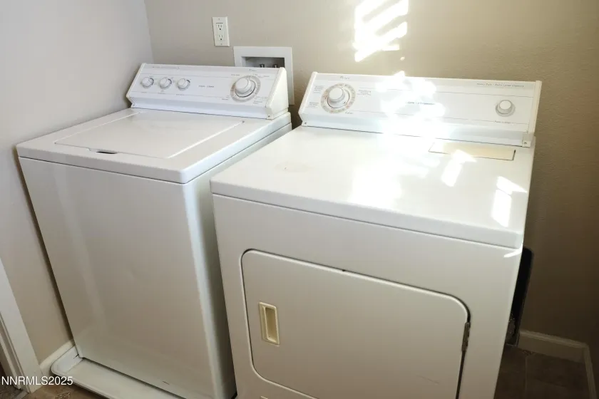 11039 Lamour, Reno, Nevada 89521, 3 Bedrooms Bedrooms, ,3 BathroomsBathrooms,Residential,Residential,Lamour,250057301