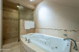 120 State Route 28, Crystal Bay, Nevada 89402, 2 Bedrooms Bedrooms, ,3 BathroomsBathrooms,Residential,Residential,State Route 28,250057302