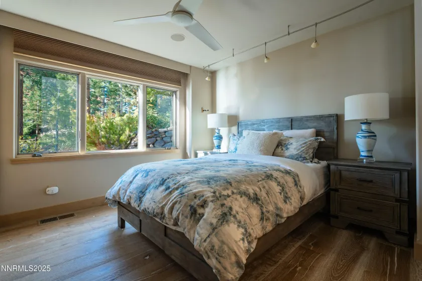 120 State Route 28, Crystal Bay, Nevada 89402, 2 Bedrooms Bedrooms, ,3 BathroomsBathrooms,Residential,Residential,State Route 28,250057302