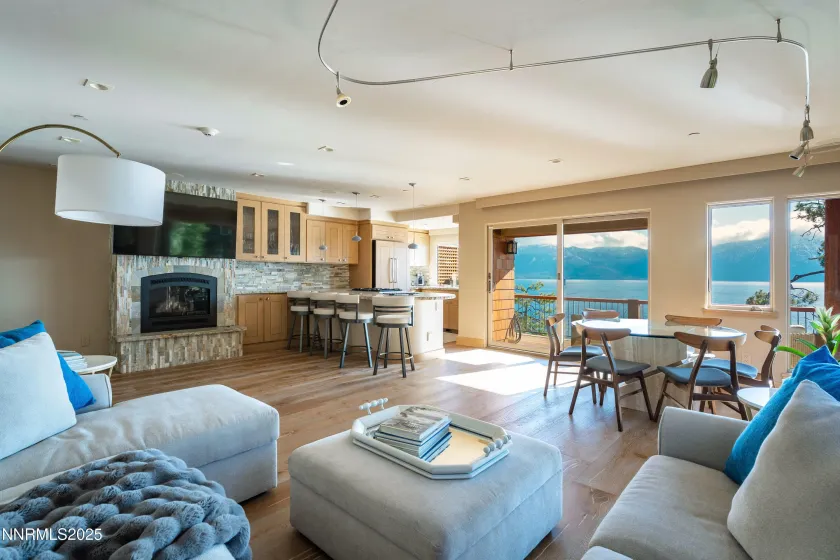 120 State Route 28, Crystal Bay, Nevada 89402, 2 Bedrooms Bedrooms, ,3 BathroomsBathrooms,Residential,Residential,State Route 28,250057302