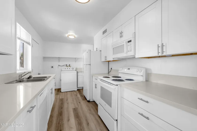 12002 Himalaya, Reno, Nevada 89506, 2 Bedrooms Bedrooms, ,1 BathroomBathrooms,Residential Lease,Manufactured,Himalaya,250057303