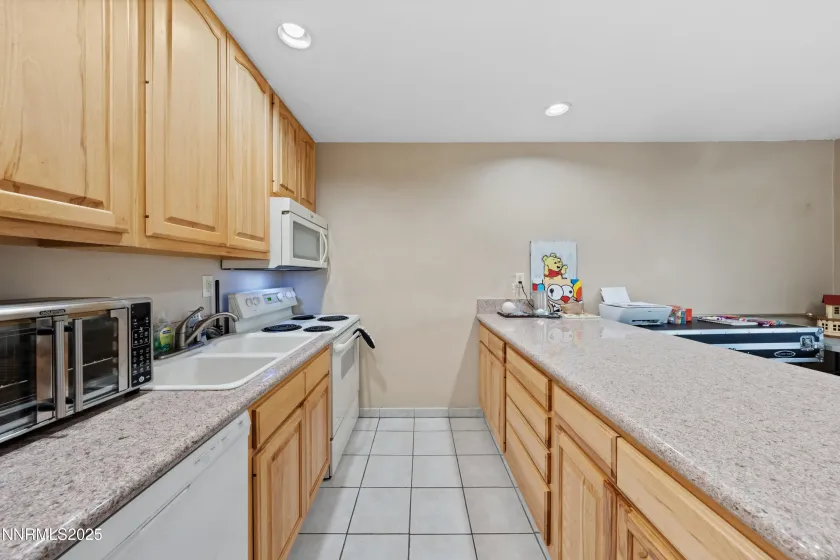 3031 Cashill, Reno, Nevada 89509, 2 Bedrooms Bedrooms, ,2 BathroomsBathrooms,Residential,Residential,Cashill,250057309