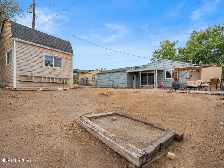 7580 Yorkshire, Reno, Nevada 89506, 4 Bedrooms Bedrooms, ,2 BathroomsBathrooms,Residential,Residential,Yorkshire,250057313