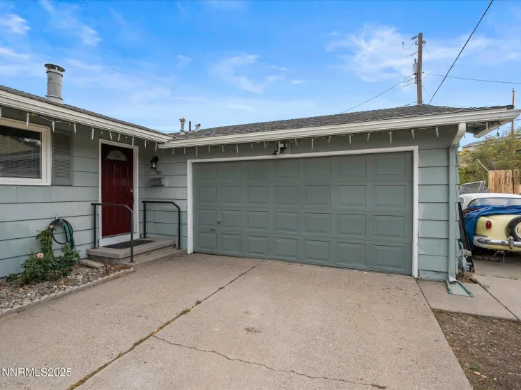 7580 Yorkshire, Reno, Nevada 89506, 4 Bedrooms Bedrooms, ,2 BathroomsBathrooms,Residential,Residential,Yorkshire,250057313