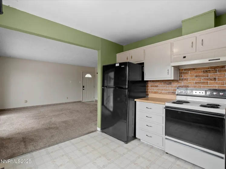 7580 Yorkshire, Reno, Nevada 89506, 4 Bedrooms Bedrooms, ,2 BathroomsBathrooms,Residential,Residential,Yorkshire,250057313