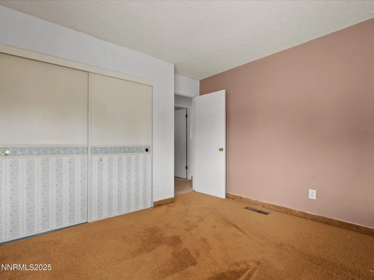 7580 Yorkshire, Reno, Nevada 89506, 4 Bedrooms Bedrooms, ,2 BathroomsBathrooms,Residential,Residential,Yorkshire,250057313
