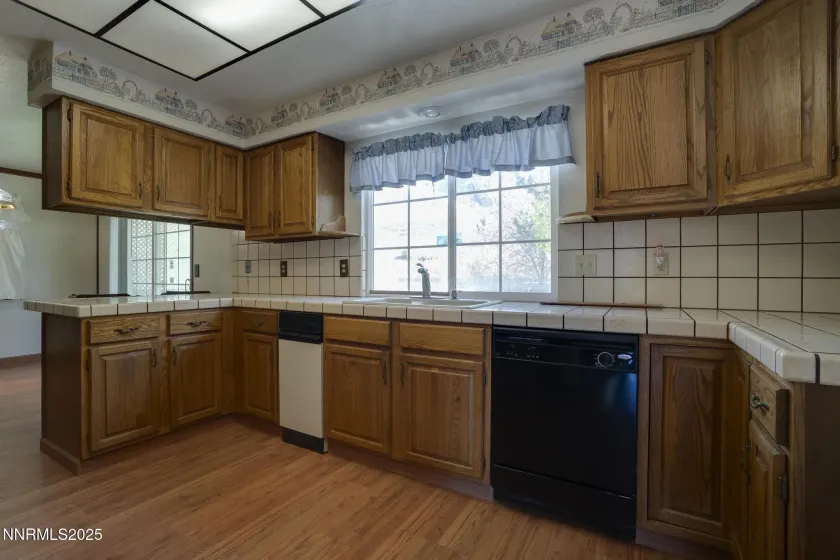 5895 Gentry, Carson City, Nevada 89701, 3 Bedrooms Bedrooms, ,3 BathroomsBathrooms,Residential,Residential,Gentry,250057316