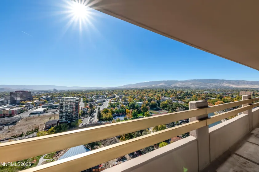 100 Arlington, Reno, Nevada 89501, 2 Bedrooms Bedrooms, ,2 BathroomsBathrooms,Residential,Residential,Arlington,250057315