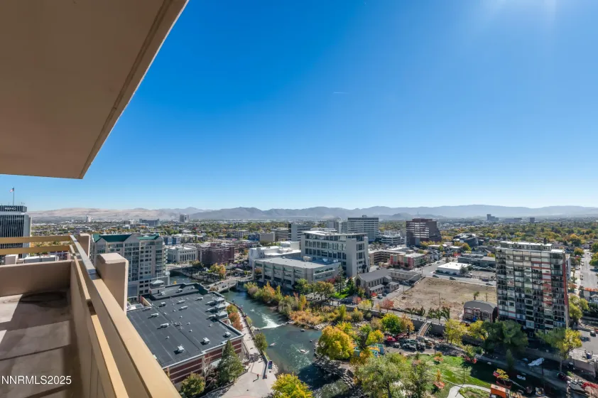 100 Arlington, Reno, Nevada 89501, 2 Bedrooms Bedrooms, ,2 BathroomsBathrooms,Residential,Residential,Arlington,250057315