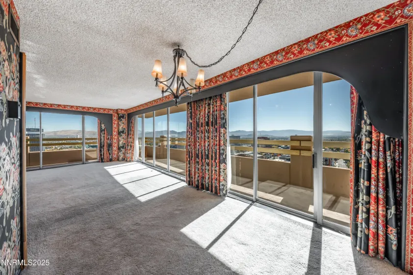 100 Arlington, Reno, Nevada 89501, 2 Bedrooms Bedrooms, ,2 BathroomsBathrooms,Residential,Residential,Arlington,250057315