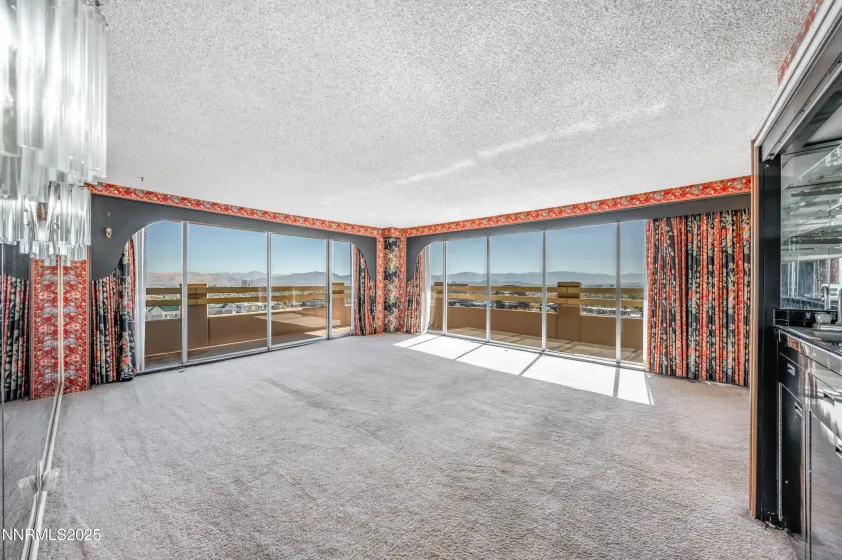 100 Arlington, Reno, Nevada 89501, 2 Bedrooms Bedrooms, ,2 BathroomsBathrooms,Residential,Residential,Arlington,250057315