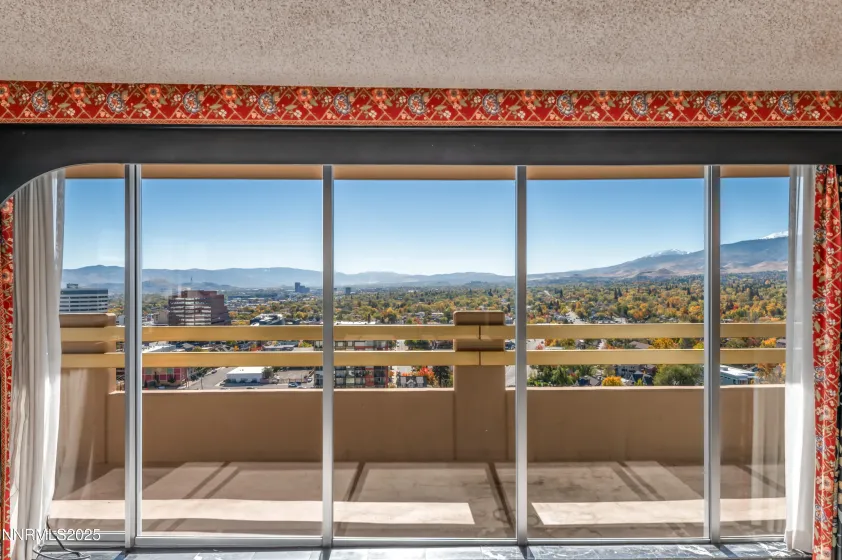 100 Arlington, Reno, Nevada 89501, 2 Bedrooms Bedrooms, ,2 BathroomsBathrooms,Residential,Residential,Arlington,250057315