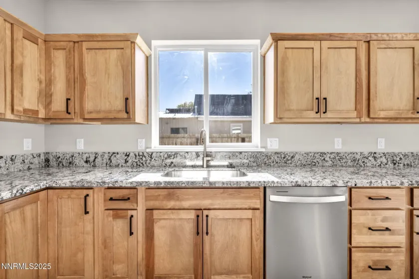 1421 Mission, Gardnerville, Nevada 89410, ,Residential Income,Residential,Mission,250057317