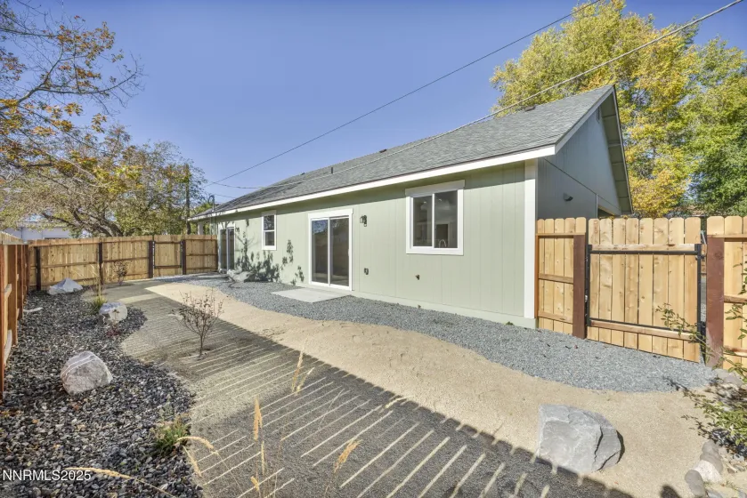 1421 Mission, Gardnerville, Nevada 89410, ,Residential Income,Residential,Mission,250057317