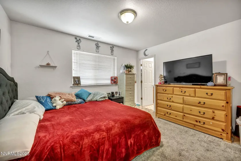 1421 Mission, Gardnerville, Nevada 89410, ,Residential Income,Residential,Mission,250057317