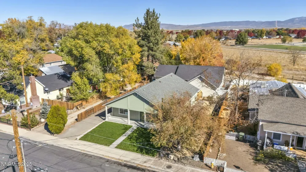 1421 Mission, Gardnerville, Nevada 89410, ,Residential Income,Residential,Mission,250057317