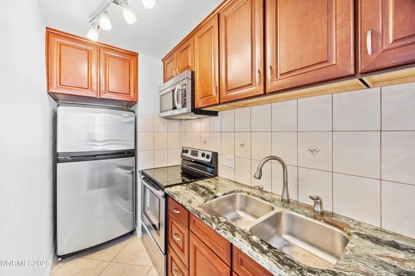 100 Arlington, Reno, Nevada 89501, ,1 BathroomBathrooms,Residential,Residential,Arlington,250057324