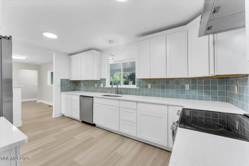 7702 Southmoor, Reno, Nevada 89502, 3 Bedrooms Bedrooms, ,3 BathroomsBathrooms,Residential,Residential,Southmoor,250057335