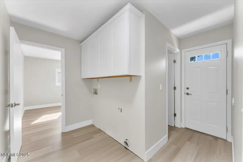 7702 Southmoor, Reno, Nevada 89502, 3 Bedrooms Bedrooms, ,3 BathroomsBathrooms,Residential,Residential,Southmoor,250057335