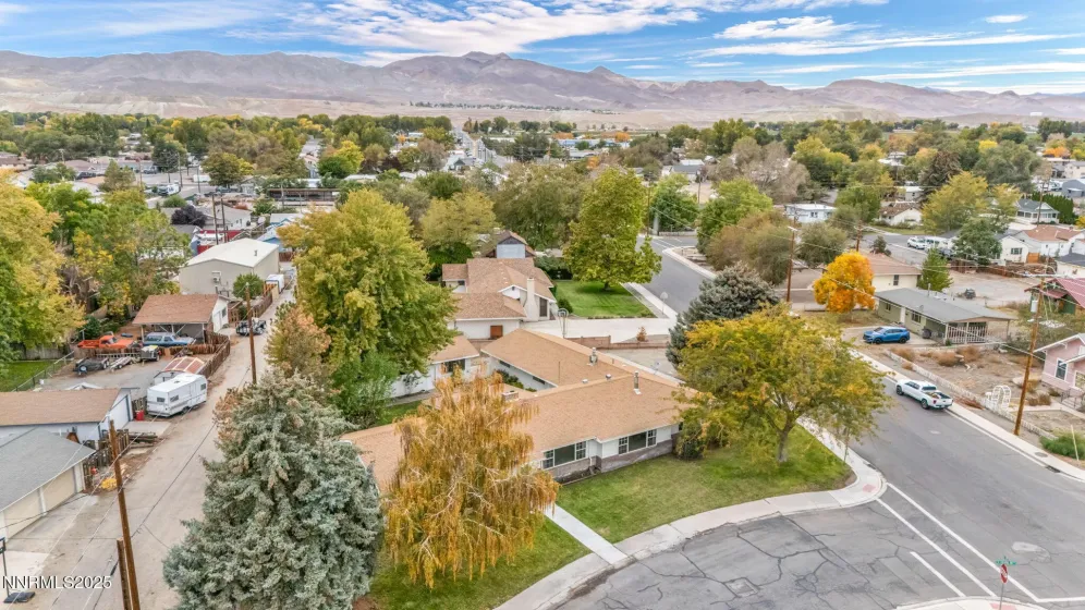 307 California, Yerington, Nevada 89447, 4 Bedrooms Bedrooms, ,3 BathroomsBathrooms,Residential,Residential,California,250057339