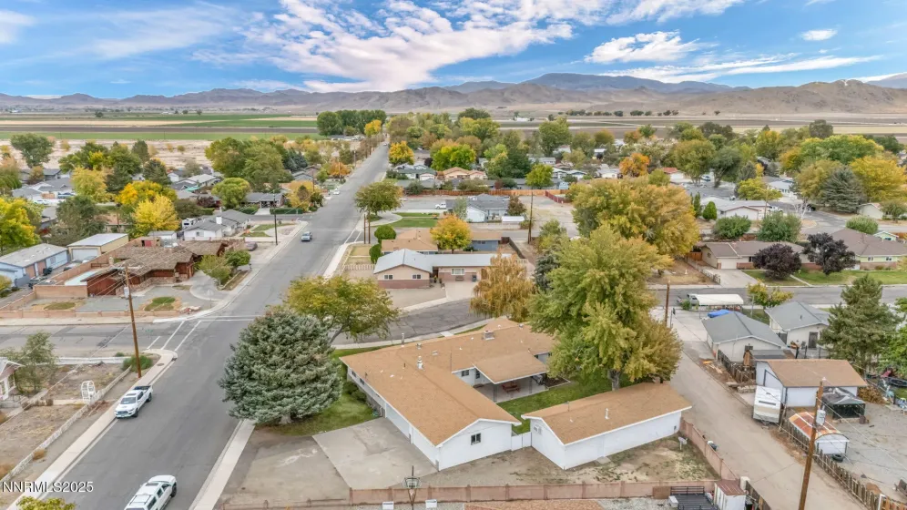 307 California, Yerington, Nevada 89447, 4 Bedrooms Bedrooms, ,3 BathroomsBathrooms,Residential,Residential,California,250057339