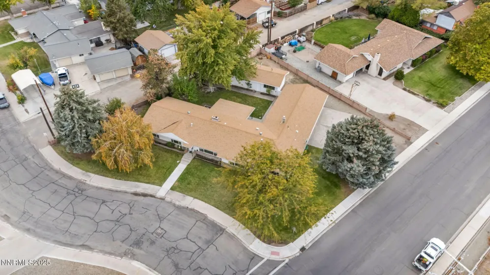 307 California, Yerington, Nevada 89447, 4 Bedrooms Bedrooms, ,3 BathroomsBathrooms,Residential,Residential,California,250057339