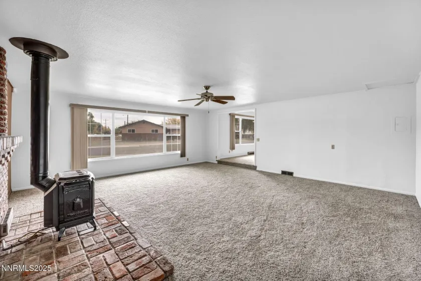 307 California, Yerington, Nevada 89447, 4 Bedrooms Bedrooms, ,3 BathroomsBathrooms,Residential,Residential,California,250057339