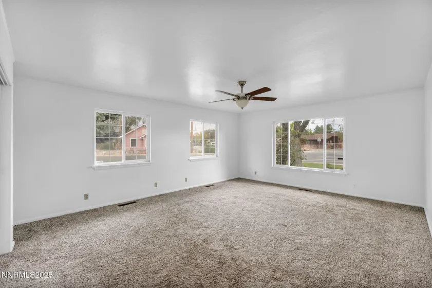 307 California, Yerington, Nevada 89447, 4 Bedrooms Bedrooms, ,3 BathroomsBathrooms,Residential,Residential,California,250057339