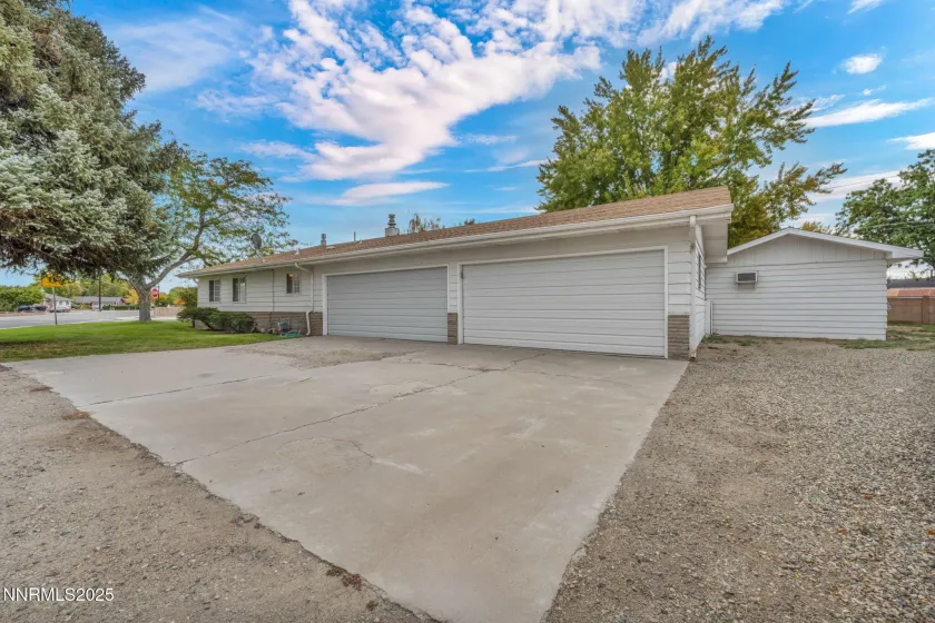 307 California, Yerington, Nevada 89447, 4 Bedrooms Bedrooms, ,3 BathroomsBathrooms,Residential,Residential,California,250057339