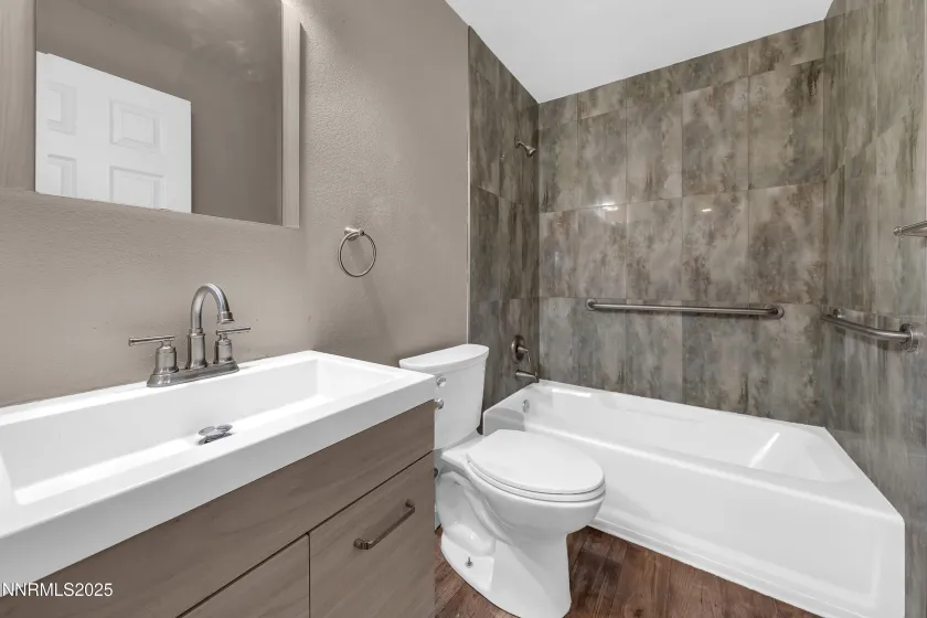 1436 9th, Reno, Nevada 89512, 2 Bedrooms Bedrooms, ,1 BathroomBathrooms,Residential,Residential,9th,250057343