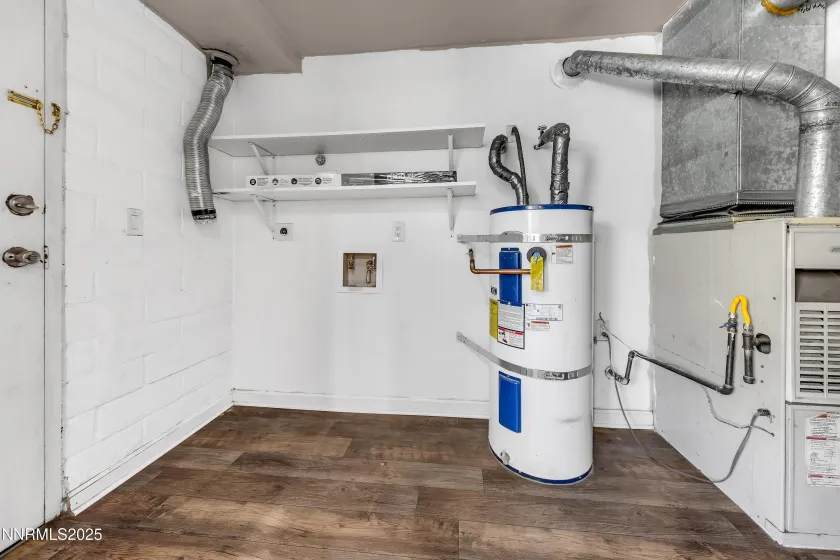 1436 9th, Reno, Nevada 89512, 2 Bedrooms Bedrooms, ,1 BathroomBathrooms,Residential,Residential,9th,250057343