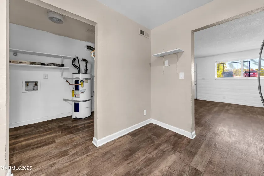 1436 9th, Reno, Nevada 89512, 2 Bedrooms Bedrooms, ,1 BathroomBathrooms,Residential,Residential,9th,250057343