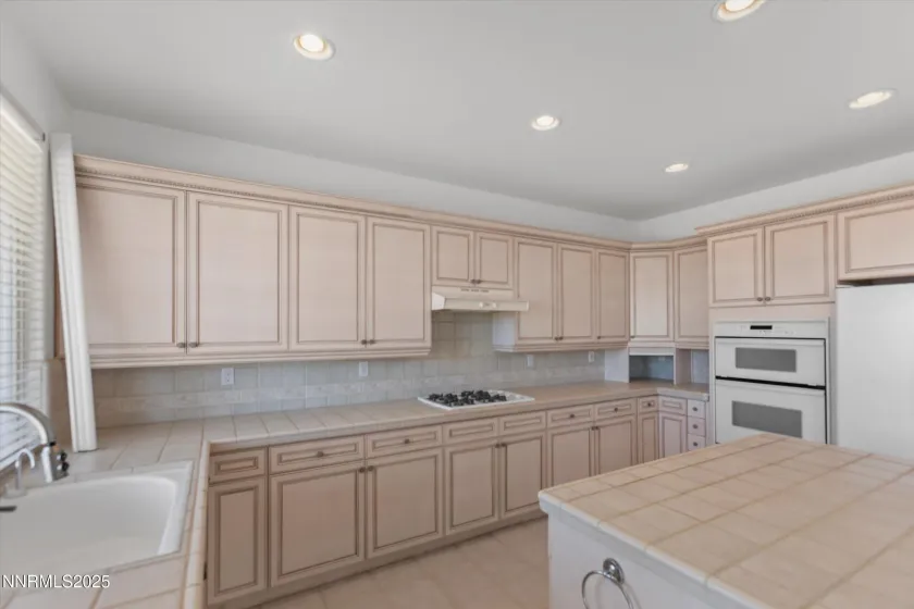 3200 Old Coach, Reno, Nevada 89511, 2 Bedrooms Bedrooms, ,3 BathroomsBathrooms,Residential,Residential,Old Coach,250057342