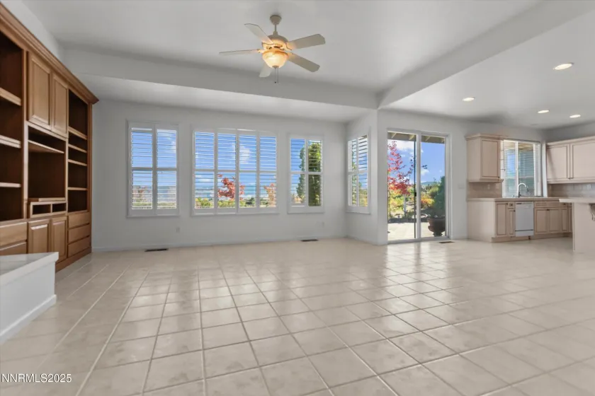 3200 Old Coach, Reno, Nevada 89511, 2 Bedrooms Bedrooms, ,3 BathroomsBathrooms,Residential,Residential,Old Coach,250057342