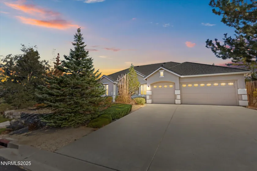 3200 Old Coach, Reno, Nevada 89511, 2 Bedrooms Bedrooms, ,3 BathroomsBathrooms,Residential,Residential,Old Coach,250057342