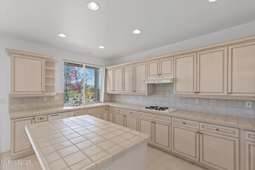 3200 Old Coach, Reno, Nevada 89511, 2 Bedrooms Bedrooms, ,3 BathroomsBathrooms,Residential,Residential,Old Coach,250057342