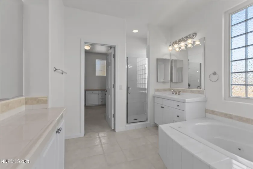 3200 Old Coach, Reno, Nevada 89511, 2 Bedrooms Bedrooms, ,3 BathroomsBathrooms,Residential,Residential,Old Coach,250057342