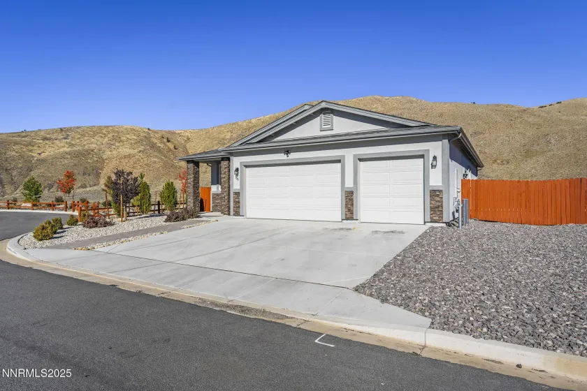 1075 Slab Cliffs, Reno, Nevada 89508, 3 Bedrooms Bedrooms, ,2 BathroomsBathrooms,Residential,Residential,Slab Cliffs,250057346