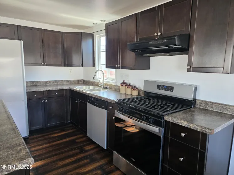 1110 4th, Hawthorne, Nevada 89415, 1 Bedroom Bedrooms, ,1 BathroomBathrooms,Residential,Residential,4th,250057355