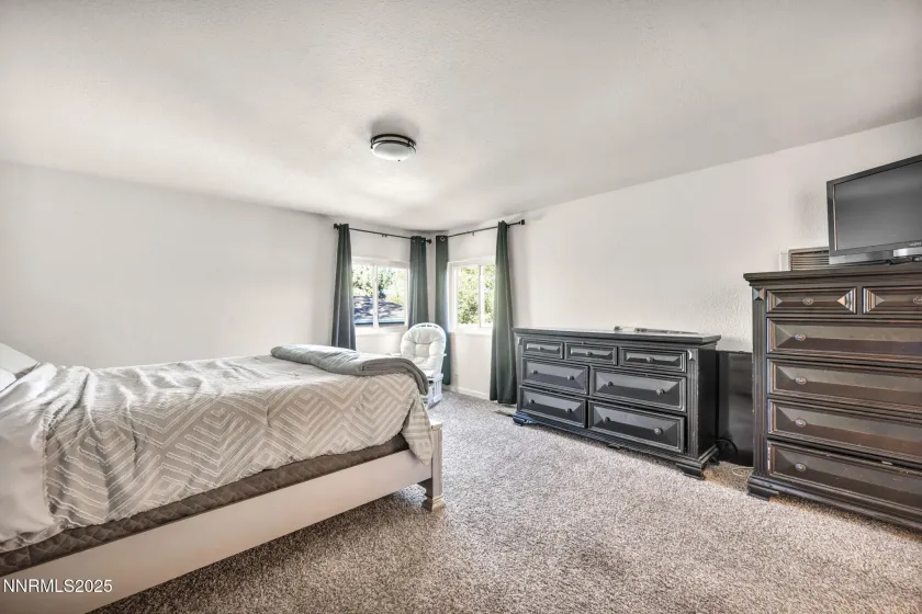 4970 Newport, Reno, Nevada 89506, 3 Bedrooms Bedrooms, ,2 BathroomsBathrooms,Residential,Residential,Newport,250057360