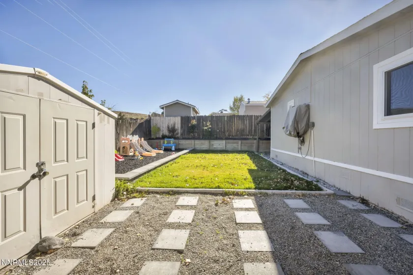4970 Newport, Reno, Nevada 89506, 3 Bedrooms Bedrooms, ,2 BathroomsBathrooms,Residential,Residential,Newport,250057360
