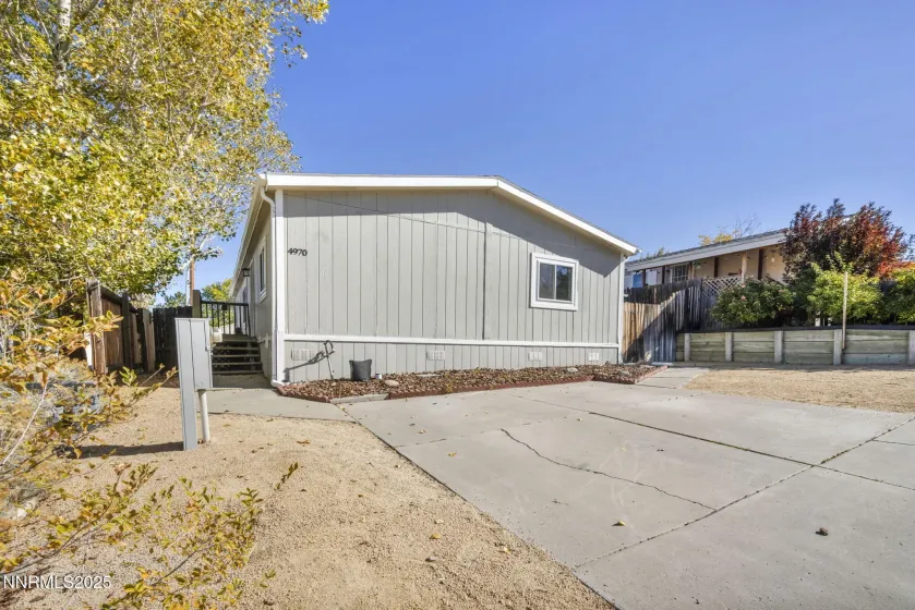 4970 Newport, Reno, Nevada 89506, 3 Bedrooms Bedrooms, ,2 BathroomsBathrooms,Residential,Residential,Newport,250057360